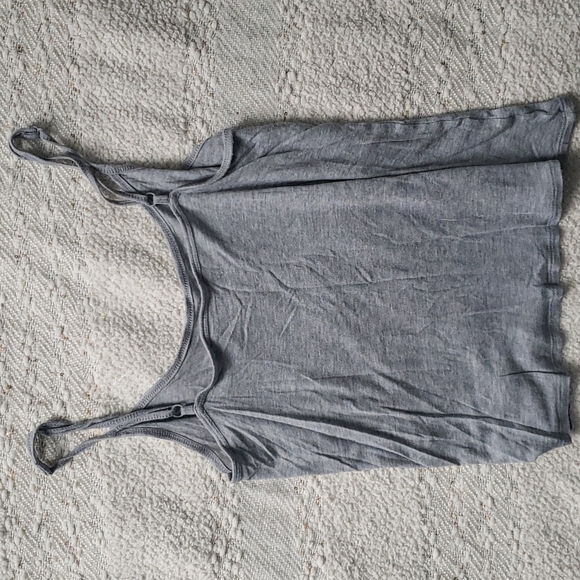 Grey Tank - Picture 4 of 5